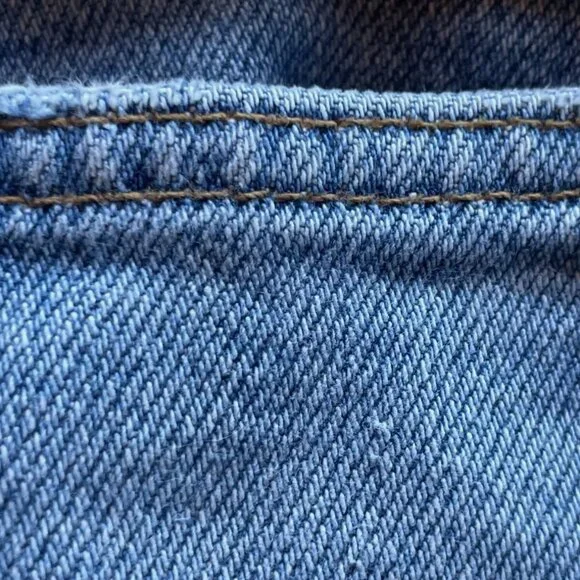 Say hello to your new favorite jeans! Re/Done 90s High Rise Ankle Crop, NWOT, 24